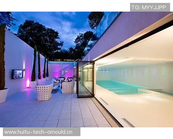 以泳池为中心的度假村设计：打造水陆交融的休闲天堂